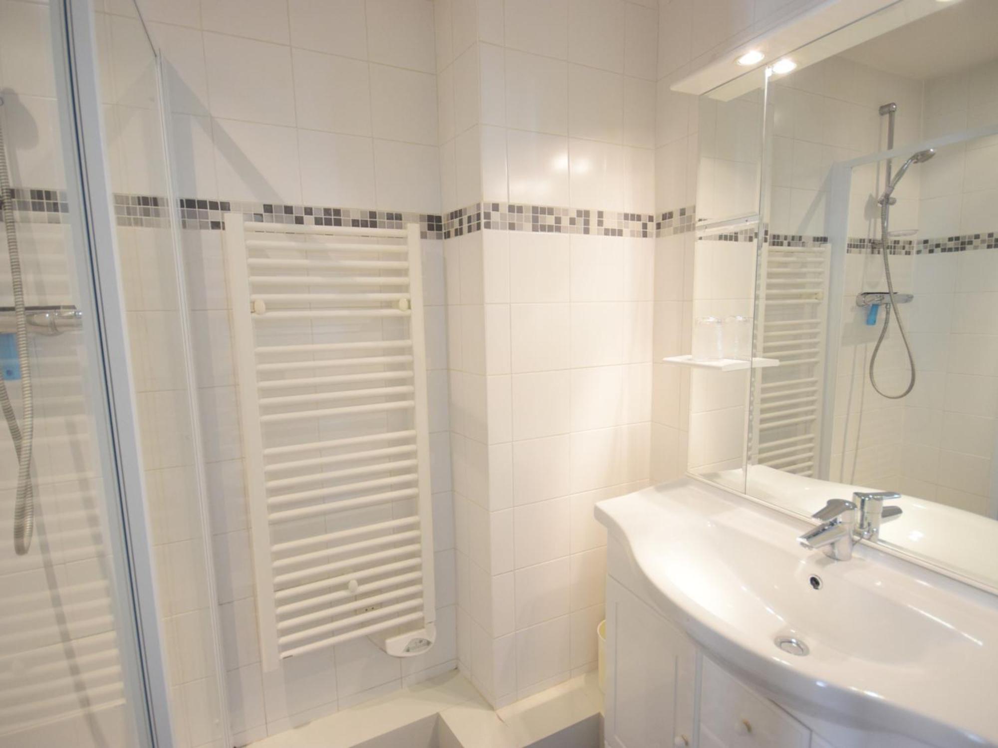 Appartement Charmant Avec Balcon, Wifi Et Animaux Admis A Evian-Les-Bains - Fr-1-498-14 Exteriör bild